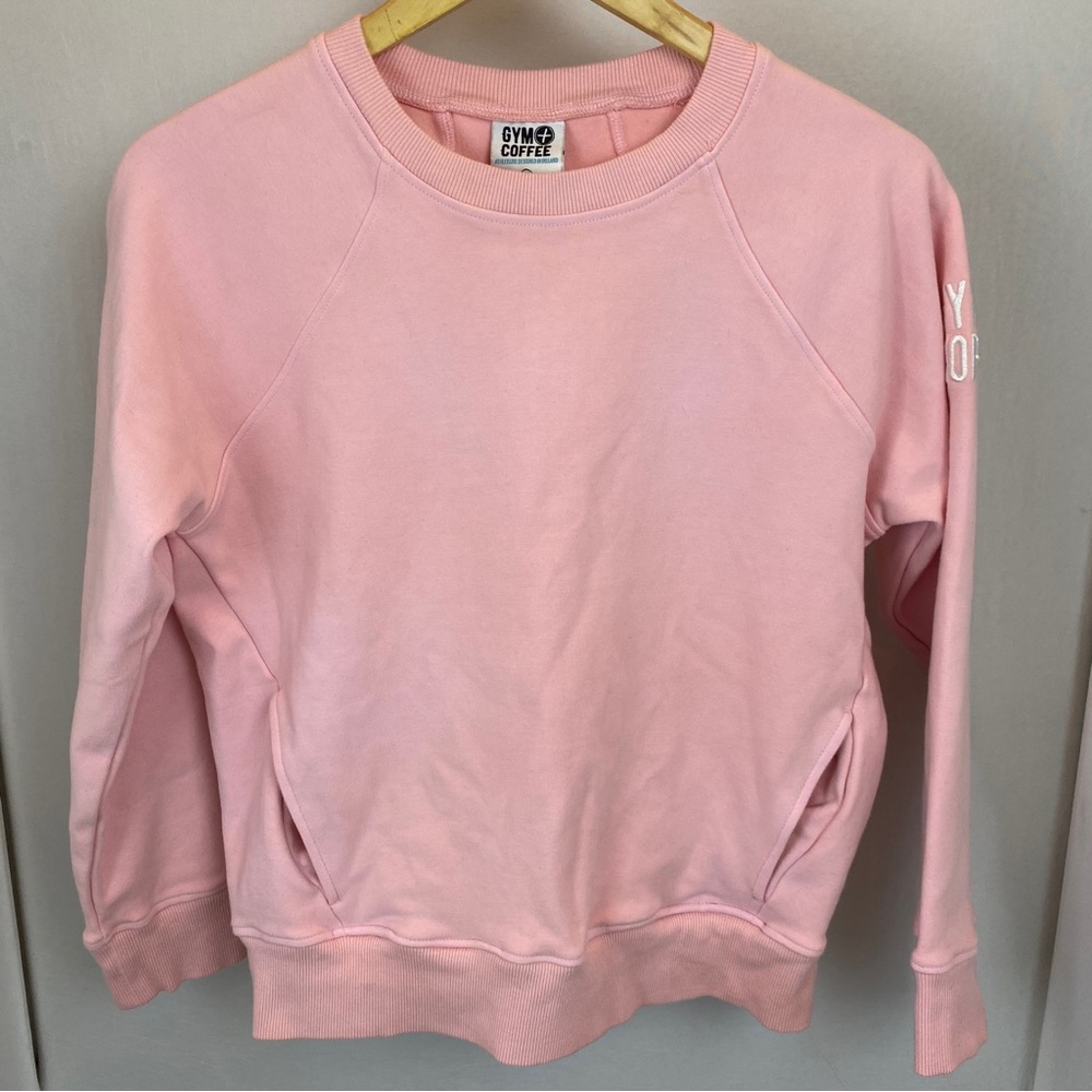 Gym Plus Coffee Women Bubblegum Pink Crewneck Pullover Sweatshirt Sz M